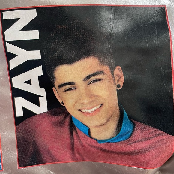 One Direction Silver Metallic Tote Bag - Picture 4 of 8